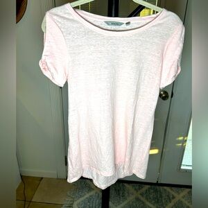 Athleta light pink linen Zephyr cold shoulder twist short sleeve top.